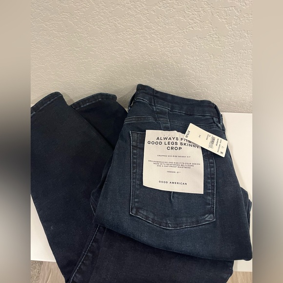 Good American Skinny Crop Jeans - Picture 2 of 5